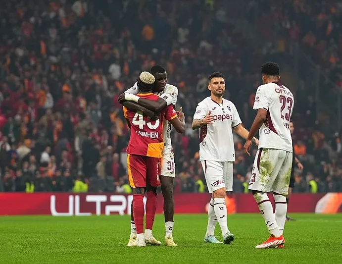 Yıldızlar sönük kaldı