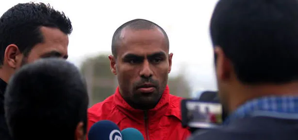 Mert Nobre maç sonrası cam-çerçeve indirdi