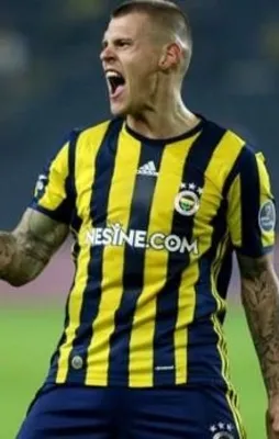 Fener'de büyük revizyon