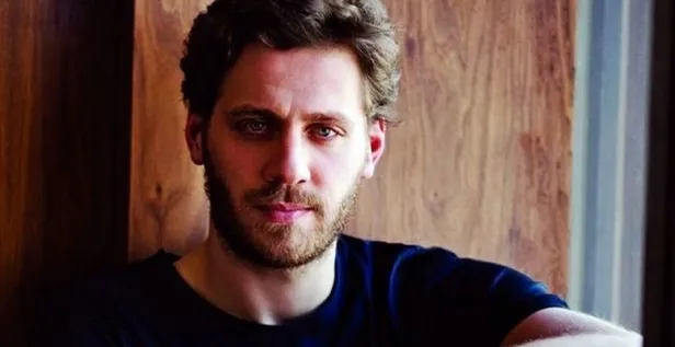 Ali Yörenç kimdir? Berrak Tüzünataç ile aşkını ilan eden Ali Yörenç kaç yaşında, nereli?-2