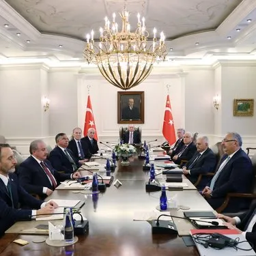 Son dakika: Yüksek İstişare Kurulu Başkan Recep Tayyip Erdoğan liderliğinde toplandı