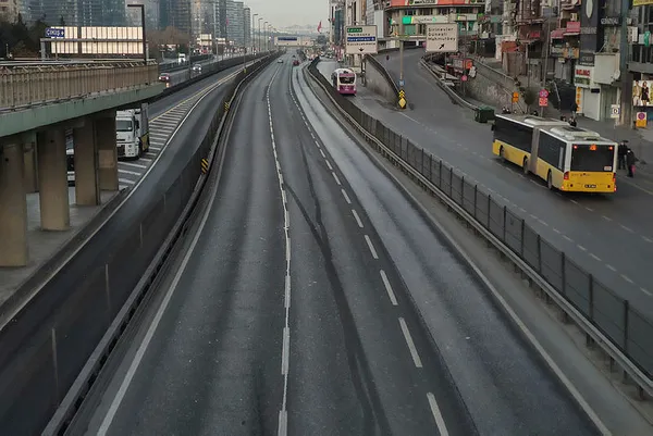 Son dakika haberleri... Sokağa çıkma yasağının ardından bu soru soruluyor: Seyahat izni kimlere veriliyor?-3