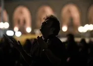 Berat Kandili gecesi duaları hangileri? Hatm-i Enbiya nedir nasıl yapılır?