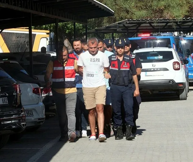 muglada-yunanistana-kacmaya-calisan-17-fetocu-teknede-yakalandi-1662731634839.jpeg Muğla'da Yunanistan'a kaçmaya çalışan 17 FETÖ'cü teknede yakalandı-3