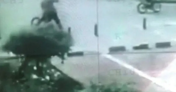 Konya'da dehşete düşüren olay! Bisiklet süren çocuğu tekme tokat dövdü!