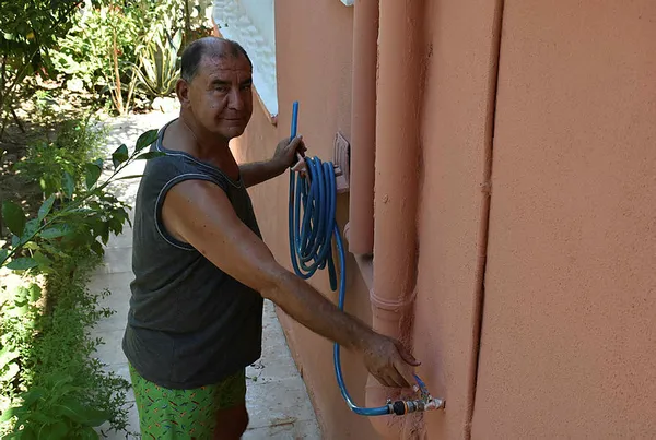 chpli-izmir-buyuksehir-belediyesinde-degisen-bir-sey-yok-izmir-halki-bayrami-da-susuz-geciriyor-1596272278998.jpg CHP'li İzmir Büyükşehir Belediyesi'nde değişen bir şey yok! İzmir halkı bayramı da susuz geçiriyor-2