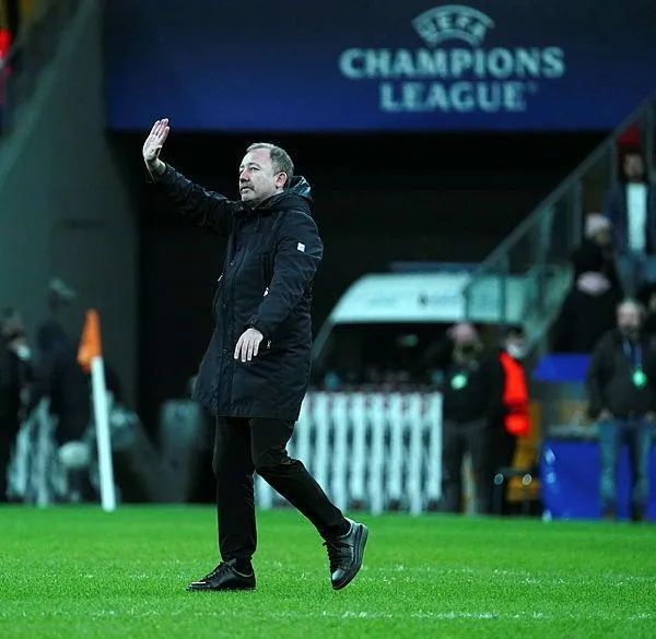 Ajax maçının ilk yarısındaki futbol umut ışığı oldu! Beşiktaş taraftarı Sergen Yalçın diyor-5