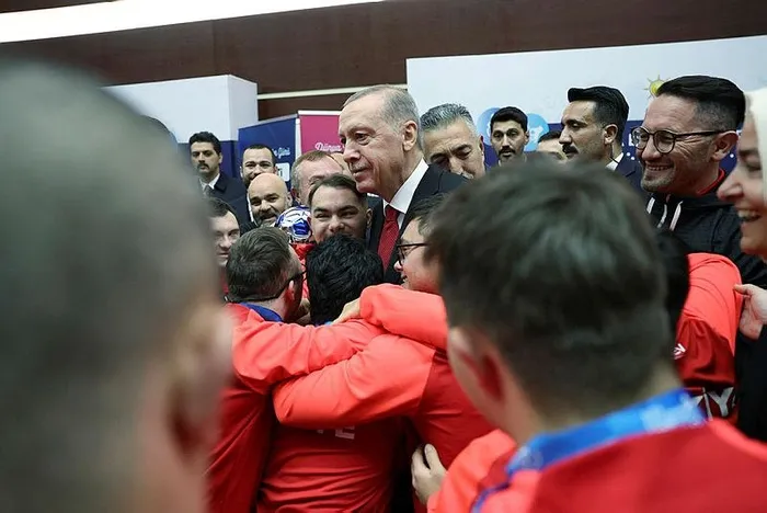Başkan Erdoğan Futsal Milli Takımı'nı kabul etti-4