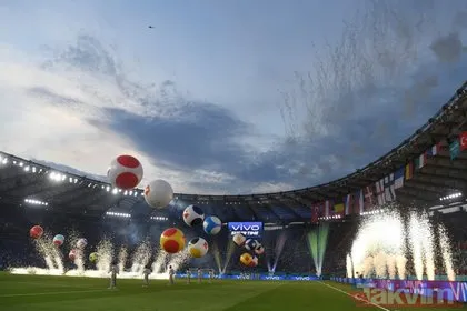 EURO 2020 Türkiye - İtalya maçıyla başladı! İşte açılış töreni ve tribünlerden renkli görüntüler