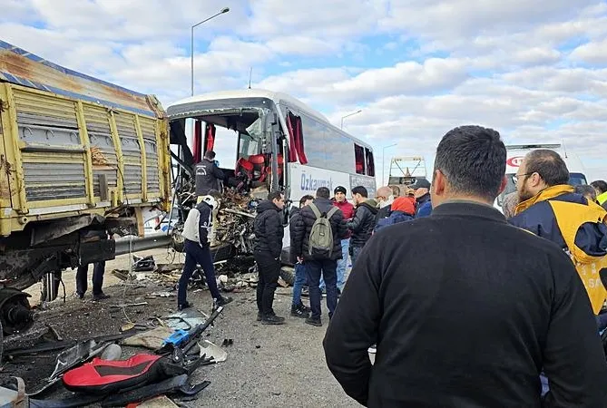 Konya’da feci kaza!