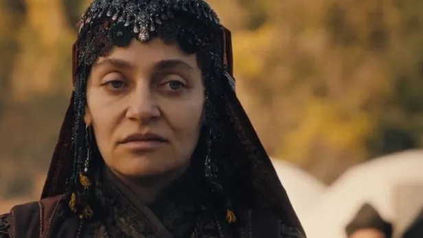 kurulus-osman-selcan-hatun-oldu-mu-diziden-cikti-mi-selcan-hatunu-canlandiran-didem-balcin-diziden-ayrildi-mi-1643787158115.jpg Kuruluş Osman Selcan Hatun öldü mü, diziden çıktı mı? Selcan Hatun'u canlandıran Didem Balçın diziden ayrıldı mı?-3