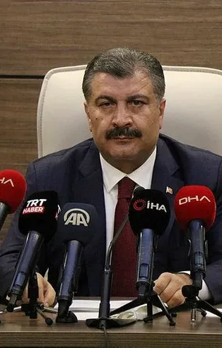 Sağlık Bakanı Fahrettin Koca: Karşımızda 2 virüs var