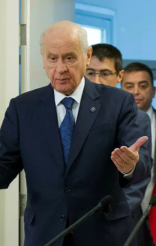 Bahçeli'den ABD'ye ve Yunanistan'a sert sözler
