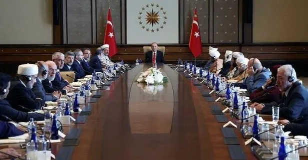 Başkan Recep Tayyip Erdoğan, Cumhurbaşkanlığı Külliyesi’nde, ’’Müslüman Alimler Heyeti’’ni kabul etti