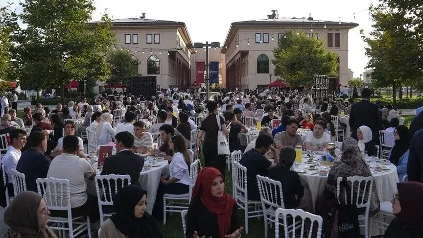 fikir-insanlarina-ihtiyacimiz-var-1785624970472.jpeg Bilal Erdoğan TercihFest'te konuştu: 21. yüzyıla yön verecek fikir insanlarına ihtiyacımız var-3