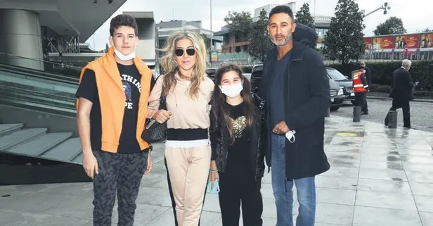 Sosyetik iş kadını Dilek Birgen kızı Maya ve sevgilisi Doğuş Aydın'la poz verdi