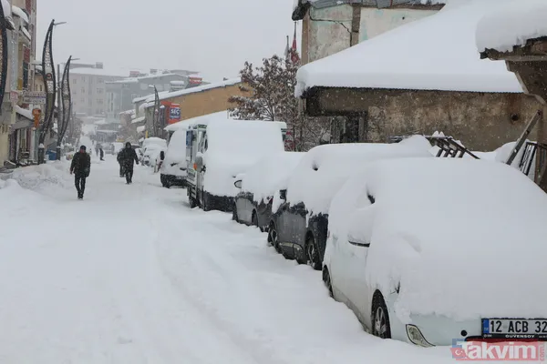 İstanbul'da 5 ilçede eğitime ara! Valilikler peş peşe açıkladı: Şehir şehir kar tatili raporu - 45