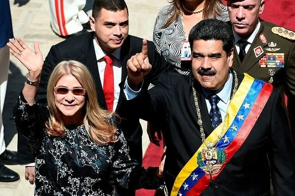 Son dakika... Venezuela’da Nicolas Maduro'yu devirmek için darbe girişimi! Ordudan açıklama geldi-1