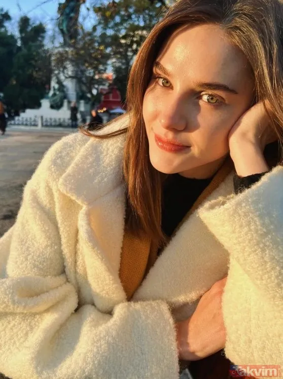 Afra Saraçoğlu ile Mert Ramazan Demir'den fotoğraf geldi 'işte budur' yorumları yağdı! Yalı Çapkını'nın gerçek Seyran ve Ferit'i ifşa olmuştu - 5