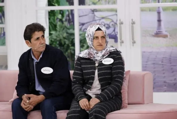 ATV Esra Erol'da akılalmaz ilişkiler ağı! Kocasıyla sevgilisini tanıştırdı ama... - 3