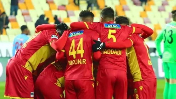 trabzonspor-yeni-malatyaspor-maci-canli-bedava-sifresiz-izle-ts-yms-maci-canli-nasil-izlenir-macin-11leri-1641571302783.jpg Trabzonspor Yeni Malatyaspor maçı canlı bedava şifresiz izle! TS - YMS maçı canlı nasıl izlenir? Maçın 11'leri...-3