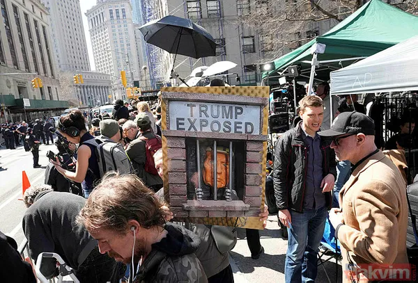 ABD tarihinde ilk! Stormy Daniels eski ABD Başkanı Trump'a 122 bin dolar tazminat ödeyecek - 9