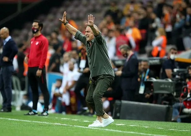 galatasaray-teknikdirektoru-fatih-terimden-var-isyani-hem-penalti-hem-kart-1632685712876.jpeg