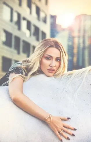 Hadise'den dev başarı