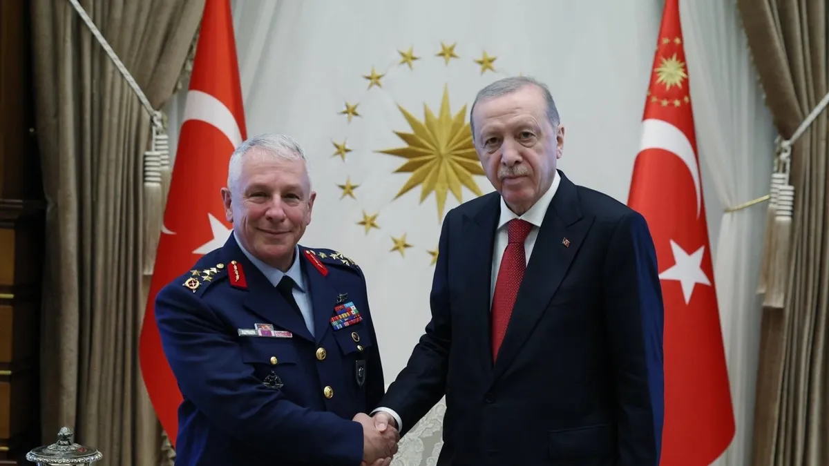 Başkan Erdoğan'a veda ziyareti: Emekliye sevk edilen Hava Kuvvetleri Komutanı Ziya Cemal Kadıoğlu'nu kabul etti