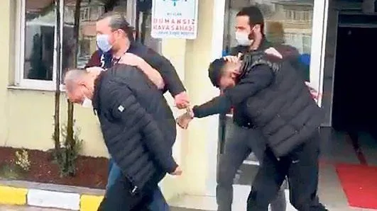 Sürekli şov peşinde: Parayı aldı intihar etmedi (Yaşam haberleri)-2