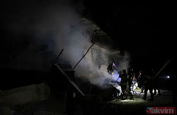 Hatay Defne'deki 6,4'lük deprem araç kamerasına böyle yansıdı! Gökyüzündeki parlama dikkat çekti - 5