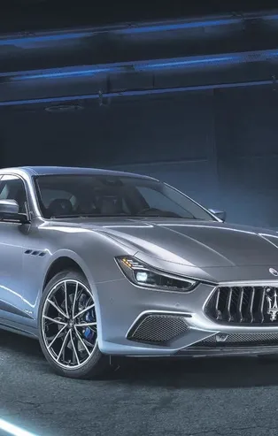 Maserati’nin ilk elektriklisi Ghibli Hybrid görücüye çıktı