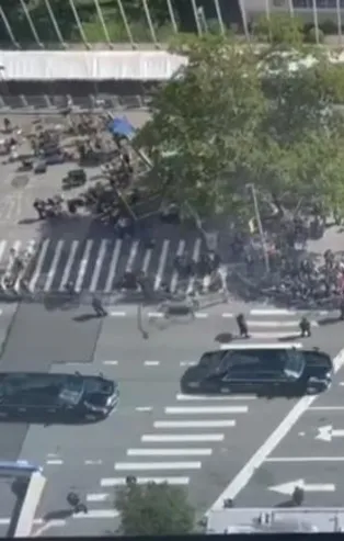 CHP'li Özkan'ın algı operasyonu elinde patladı! Biden'ın dev konvoyunu görmeden Başkan Erdoğan'ı hedef aldı