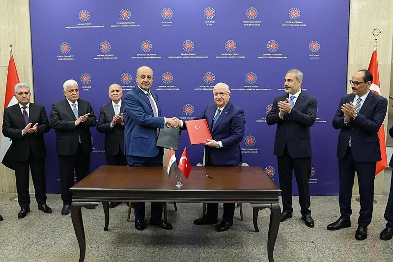 Türkiye-Irak güvenlik zirvesi! Dışişleri Bakanı Hakan Fidan "tarihi gelişme" diyerek duyurdu: Zapt imzalandı| Flaş vize kararı-7