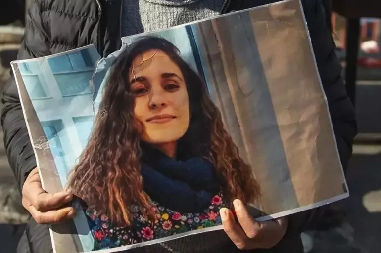 cumhurbaskanligi-kabinesi-toplaniyor-gulistan-doku-ve-okul-saldirilari-gundemde-1776612439714.jpeg Cumhurbaşkanlığı Kabinesi toplanıyor: Gülistan Doku, okul saldırıları ve Terörsüz Türkiye süreci masada-6