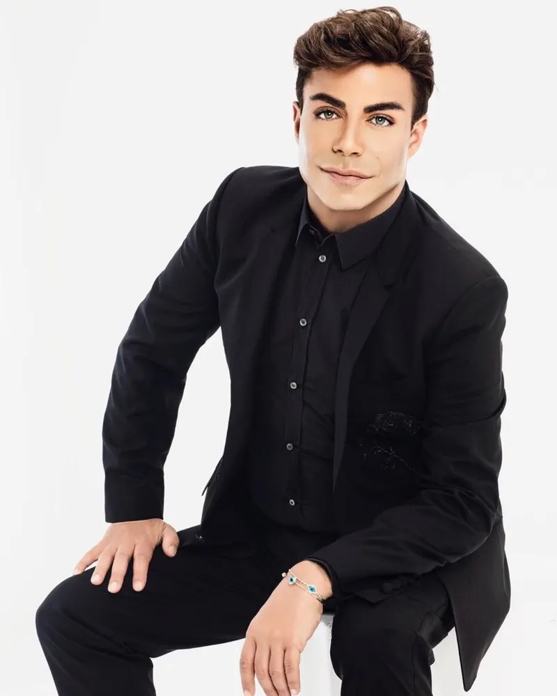 fatih-urekin-mal-varligi-ilk-kez-aciklandi-170-milyonluk-malikane-ve-dahasi-1775112462782.jpg Fatih Ürek’in mal varlığı ilk kez açıklandı! 170 milyonluk malikane ve dahası!-7