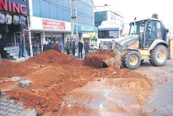 apartmanin-girisinde-bicakli-saldiriya-ugrayan-tugce-hayatini-kaybetti-1673556943846.jpeg Apartmanın girişinde bıçaklı saldırıya uğrayan Tuğçe, hayatını kaybetti-14