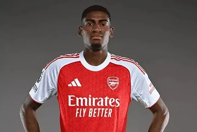Arsenal Cristhian Mosquera’yı açıkladı