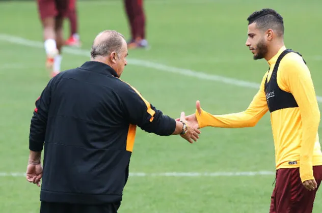 İlk adımını attı! Belhanda o rakama' Galatasaray'da kalırım' dedi!