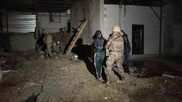 Son dakika: Mersin'de PKK operasyonu-6