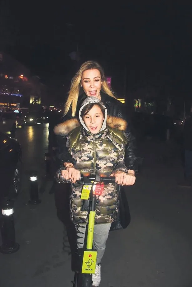 Eski sunucu Gül Gölge�den Bebek�te bisiklet turu Takvim