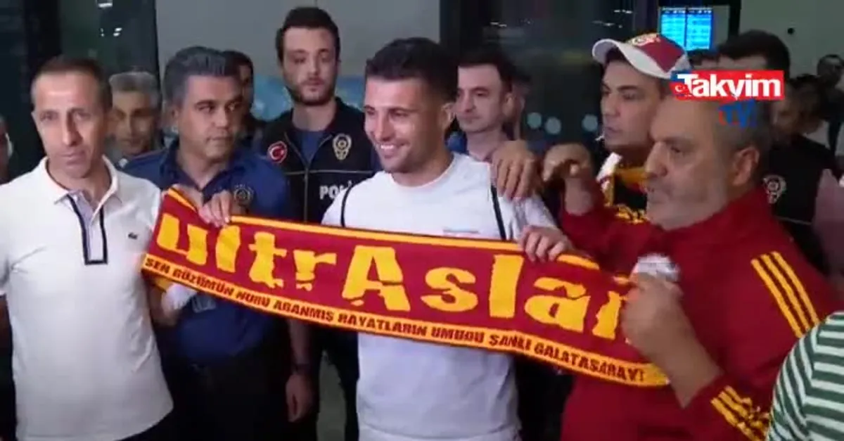 Galatasaray Leo Dubois transferini duyurdu