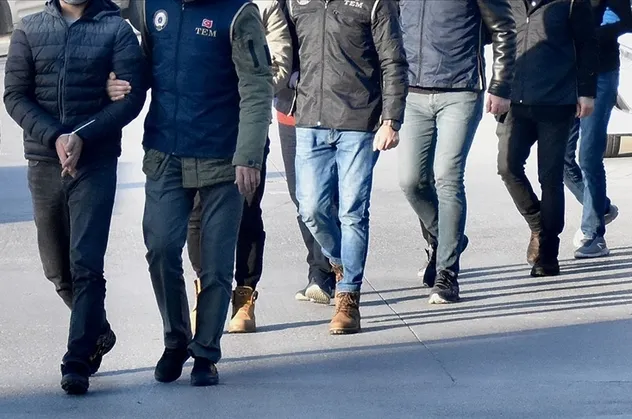Kayseri'de FETÖ operasyonu: 7 gözaltı