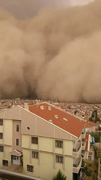 Ankara'da yaşanan kum fırtınasının ardından Meteoroloji'den o illere uyarı: Pencereleri açmayın!-4