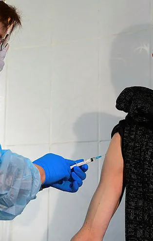 Tüm ülkeye yayıldı! Rusya'da Sputnik V hamlesi