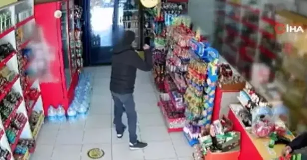 Esenyurt'ta akılalmaz olay! Alışveriş yapmak için bakkala giden çocuğa yumruklu saldırı: O anlar kamerada