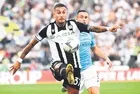 Beşiktaş Arjantinli yıldız ile yeniden masada! Roberto Pereyra'yla görüşmeler olumlu ilerliyor