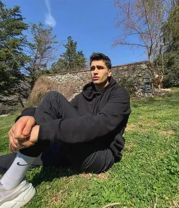 Mert Ramazan Demir'in aşk açıklaması ortalığı birbirine soktu 'gel ben seni...' Yalı Çapkını'nın iflah olmaz Ferit'i Mert Ramazan...-7
