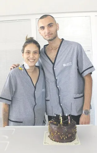 Hayatın yenisi! Enis Baykuş eşinin fedakarlığı sayesinde ikinci kez dünyaya geldi