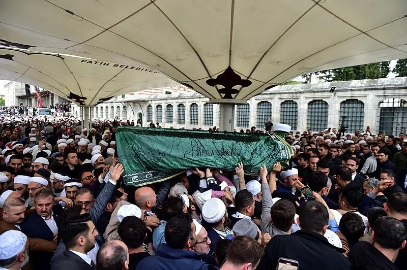 İsmailağa Cemaati lideri Hasan Kılıç'a Hakk'a uğurlandı! Başkan Erdoğan cenaze namazına katıldı | Cemaatin yine lideri Fikri Doğan-9